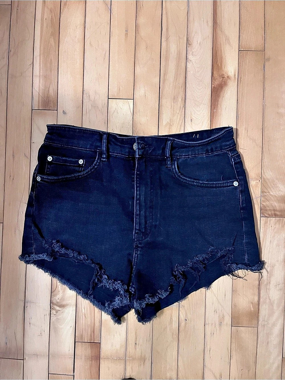Zara Distressed Denim Jean Shorts in Black